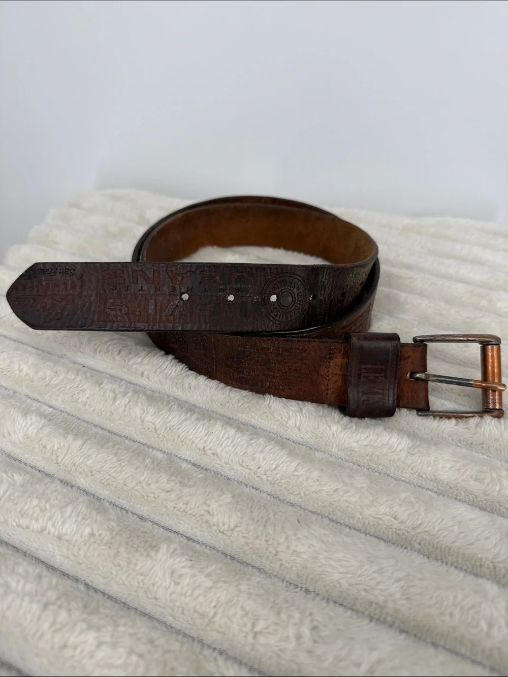 Vintage Levi’s Full Grain Brown Leather Men’s Belt Sz 40